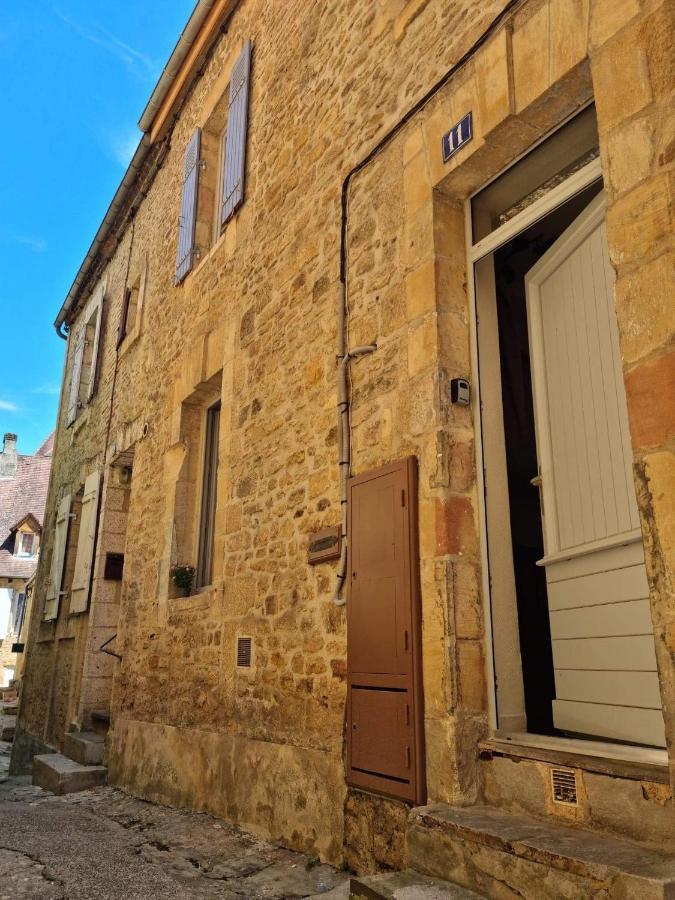 La Maison De Lily Au Coeur De La Cite Medievale Sarlat-la-Canéda Exterior photo
